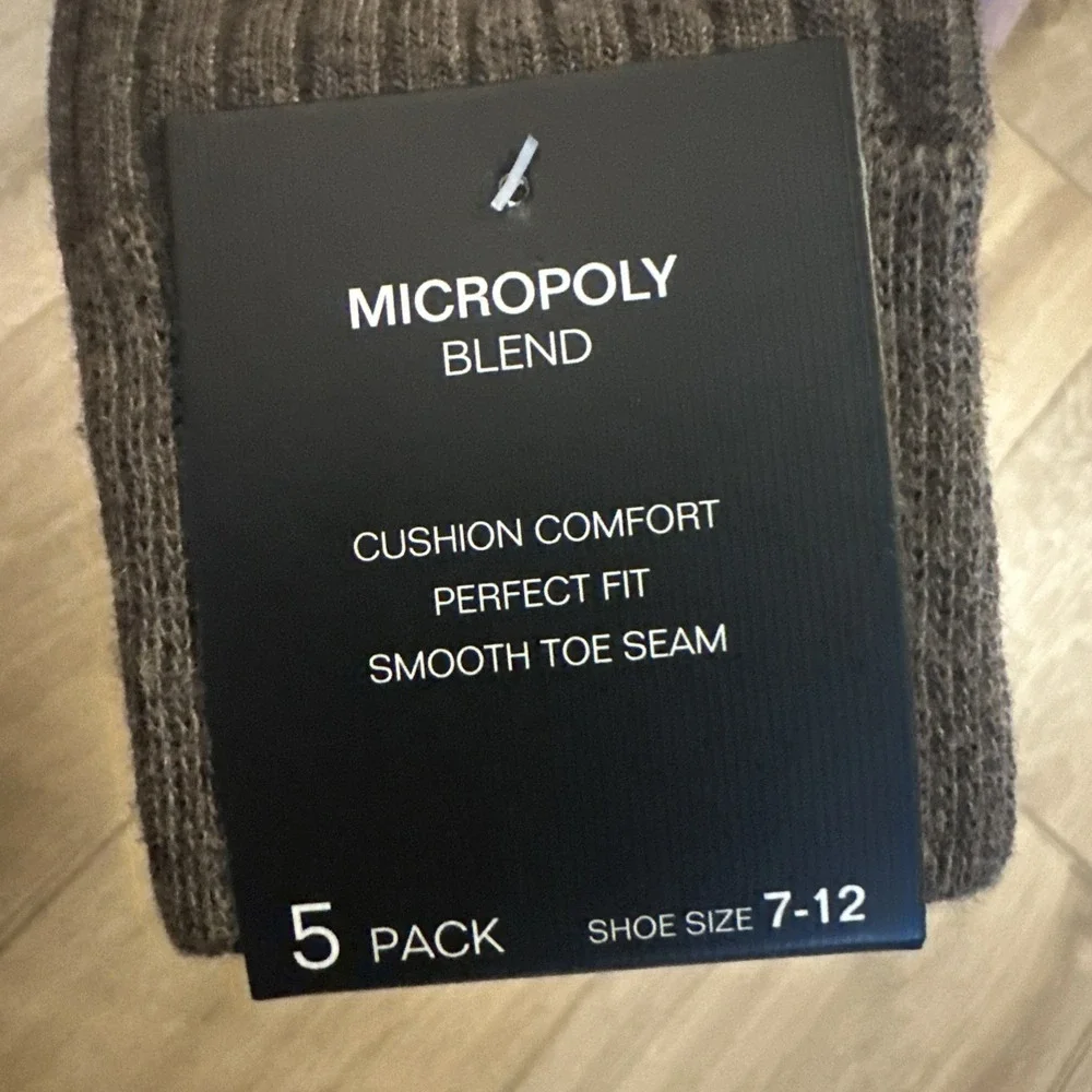 Perry Ellis 5 Pack Crew Socks Size 7-12 Micropoly Blend Cushion Sole Black Brown